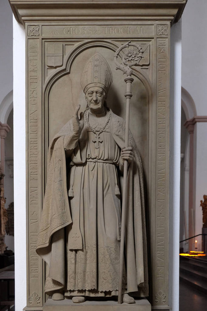 Mémorial funéraire de l'évêque Adam Friedrich Gross von Trockau dans la cathédrale de Wurzburg dédié à saint Kilian, Bavière, Allemagne
 - Photo, image