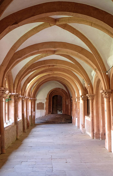 Cistercian Manastırı, Bronbach Reicholzheim yakınındaki Wertheim, Almanya - Fotoğraf, Görsel