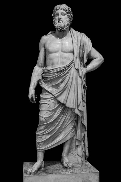 Marble statue of greek god Zeus isolated on black background - Fotoğraf, Görsel
