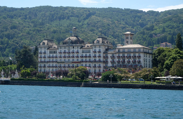 Grand Hotel des Iles Borromees, Stresa, Lago Maggiore, Piedmont, İtalya - Fotoğraf, Görsel