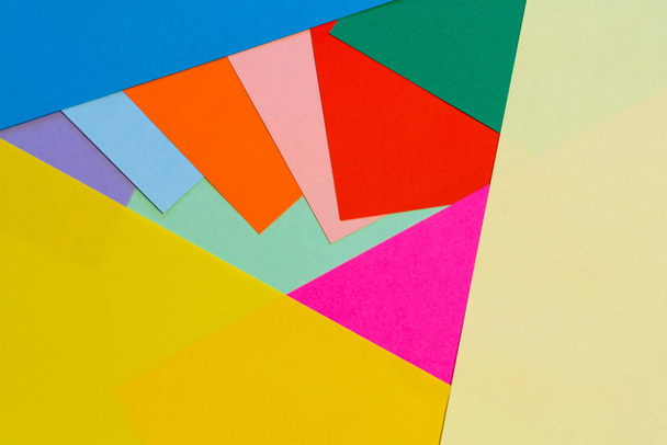 feuilles multicolores de papier texture fond couleurs pastel vue de dessus
 - Photo, image