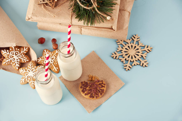 Christmas two milk bottles with cookies - Foto, immagini