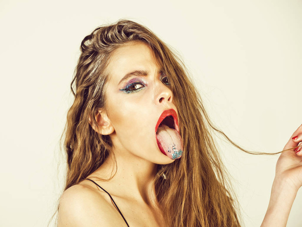 beauty and fashion, makeup and cosmetics, youth and sexuality, hairdresser - 写真・画像