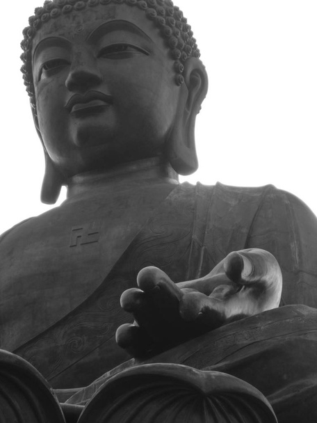Gran Buda primer plano
 - Foto, Imagen