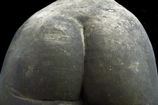escultura nalgas
 - Foto, Imagen