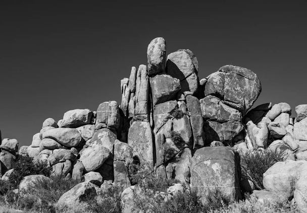 Rocas escénicas en el Parque Nacional Joshua Tree en Hidden Valley
 - Foto, imagen