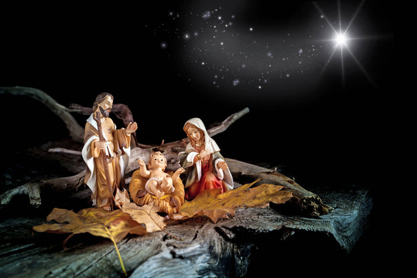 Natividad con estrella de cometa
 - Foto, Imagen