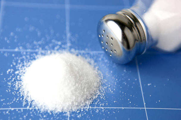 Соляной шейкер - цветное изображение
 - Фото, изображение