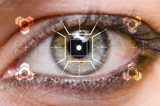 Conceito de sensor implantado no olho humano
 - Foto, Imagem