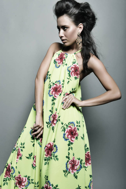 Fashion model in bright  dress - Φωτογραφία, εικόνα