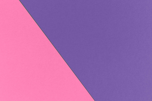 Abstrait géométrique fond rose avec des couleurs sombres lavande et cyclamen, texture de papier aquarelle
 - Photo, image