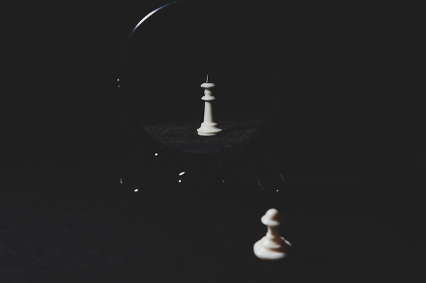 шахові фігури на столі
 - Фото, зображення