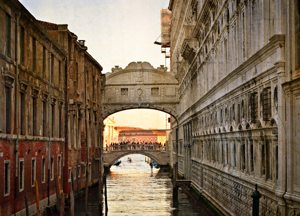 Puente de los suspiros - ponte dei sospiri. Venecia, Italia, europe.photo en el viejo estilo de imagen color. - Foto, afbeelding