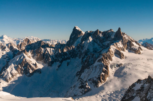 Вид на французские Альпы
 - Фото, изображение
