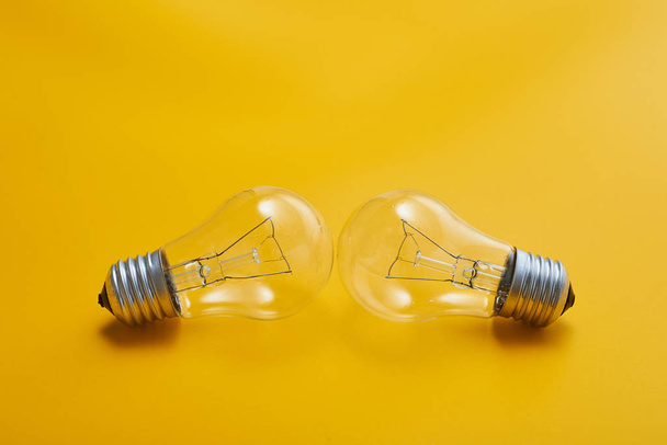 minimalistic wallpaper, composition with light bulbs - Foto, afbeelding