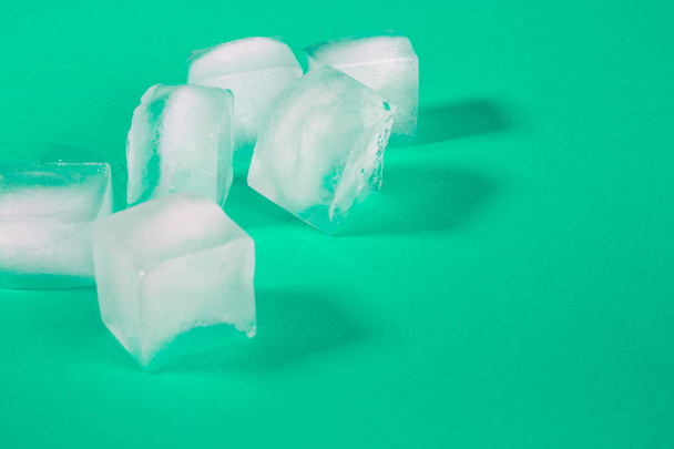 beautiful square ice cubes - Foto, afbeelding