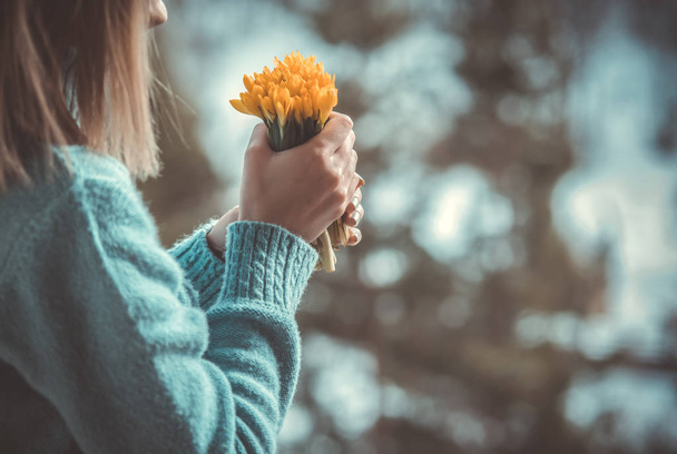 Woman hold bouquet of yellow flowers - Fotó, kép