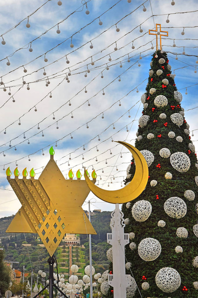 Haifa ünnepli a nyaralás, a három fő vallás: a kereszténység, a judaizmus és az iszlám - karácsony, Hanuka, és születésnap a Mohamed próféta, német gyarmat (Hamoshava Hagermanit), Haifa, Izrael - Fotó, kép