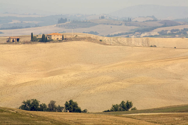 malebný pohled typické toskánské krajiny - Fotografie, Obrázek
