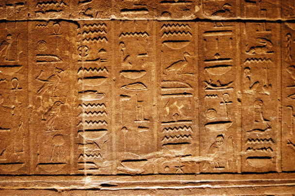 Hieróglifos antigos
 - Foto, Imagem