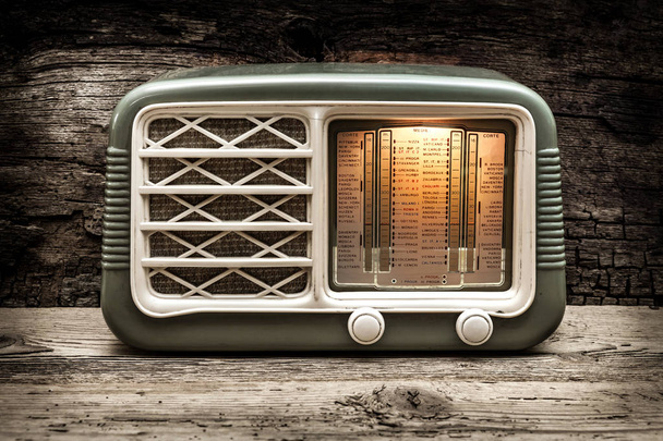 staré analogové rádio - zátiší - Fotografie, Obrázek