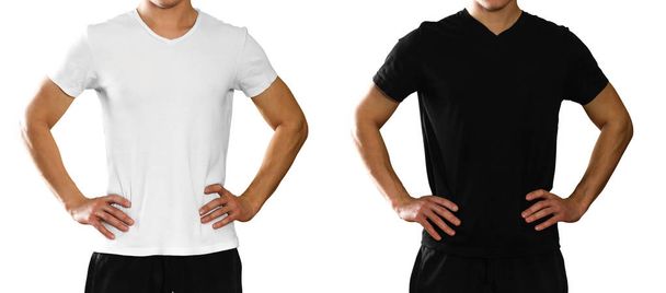 Ένας άντρας σε ένα άδειο καθαρό λευκό και το μαύρο μπλουζάκι. Μπροστινή όψη. Απομονωμένα σε λευκό φόντο. - Φωτογραφία, εικόνα