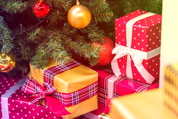 Christmas tree with presents - Zdjęcie, obraz