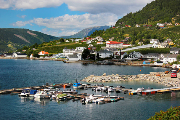 View of Ullensvang village at the Hardanger fjord, Hordaland county, Norway. - Foto, imagen