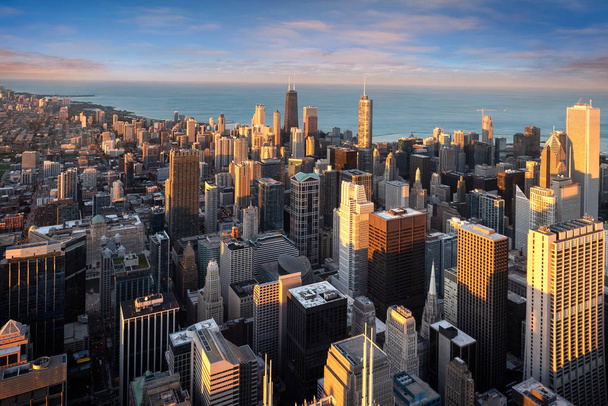 Şikago. Şikago şehir merkezinin şehir manzarası. Alacakaranlık mavi saatinde.. - Fotoğraf, Görsel