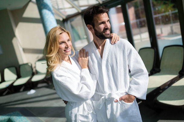 Portrait of attractive couple enjoying in spa center - Fotografie, Obrázek