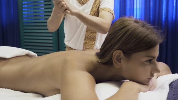 Woman having massage with an oil. - Footage, Video