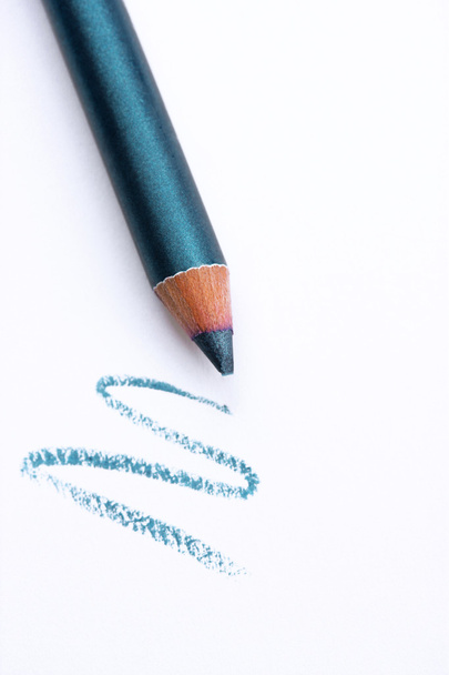 Cosmetic pencil, isolated on white - Zdjęcie, obraz