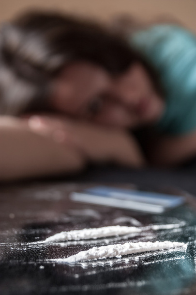Woman and cocaine - Фото, изображение
