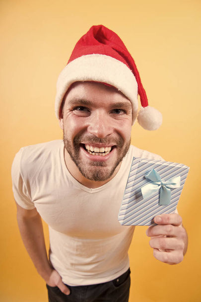 Gift giving, holiday greeting - Foto, Imagem