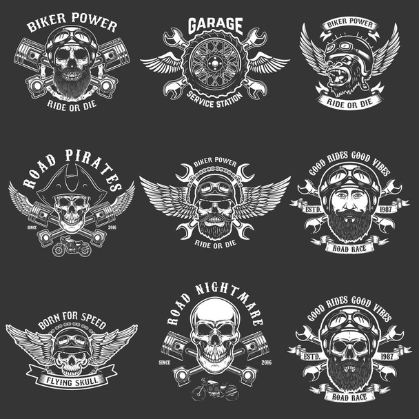 Set of biker club emblem templates. Vintage motorcycle labels. Design element for logo, label, emblem, sign. Vector illustration - Vector, Imagen