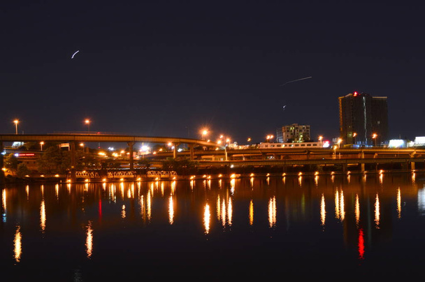 ポートランド、オレゴン - アメリカ合衆国 - 2015 年 10 月 5 日: スカイライン ポートランドの夜 - 写真・画像