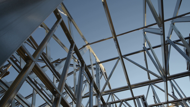 Structure de maison de cadre en acier également appelé cadre squelette
. - Séquence, vidéo