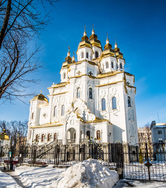 White church in Kharkov - Foto, afbeelding