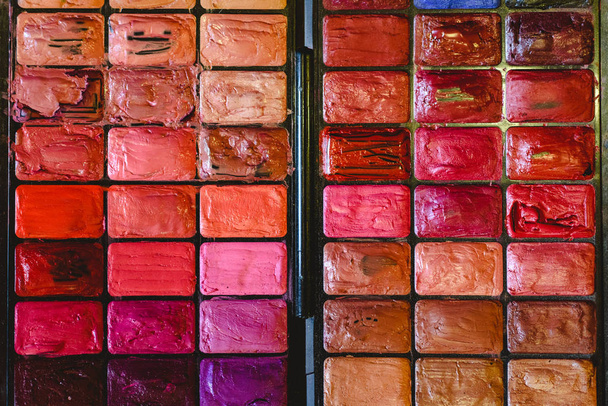 Paleta de maquiagem com várias cores
. - Foto, Imagem
