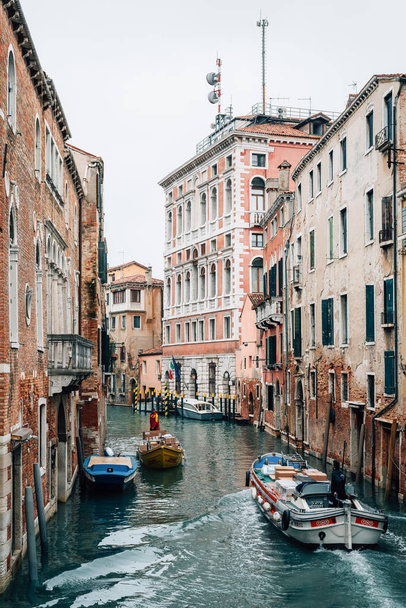 Boats in a canal, in Venice, Italy - Foto, Imagen