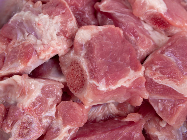 Lebensmittelbestandteil frisches Schweinefleisch zum Kochen zubereiten - Foto, Bild