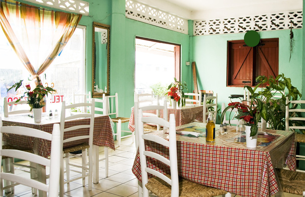 インテリアの典型的なレストランがカリブ海セントルシア - 写真・画像