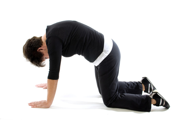 femme faisant yoga dos presse chat vache position yoga
 - Photo, image
