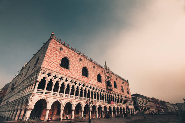 Panoraamanäkymät Dogen palatsiin, Venetsia, Italia
 - Valokuva, kuva