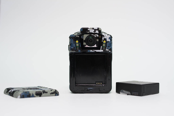 Камера для систем видеонаблюдения на белом фоне
 - Фото, изображение