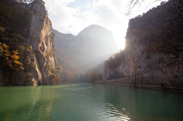Přírodní rezervace Furlo rokle v provincii Marche, Itálie - Fotografie, Obrázek
