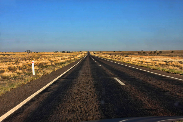 Kilometerlange Straßen in Südaustralien - Foto, Bild