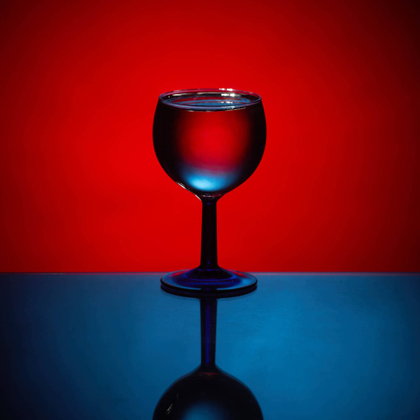 Un vaso de agua  - Foto, imagen