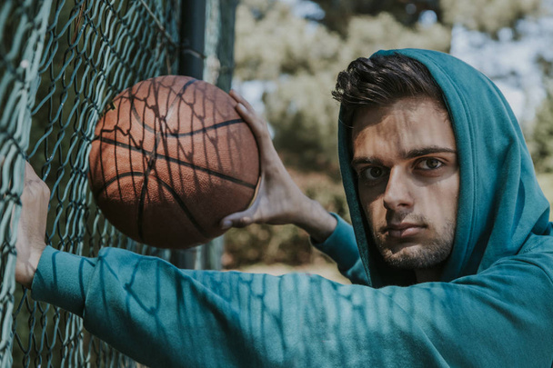 young athlete with basketball - Fotoğraf, Görsel