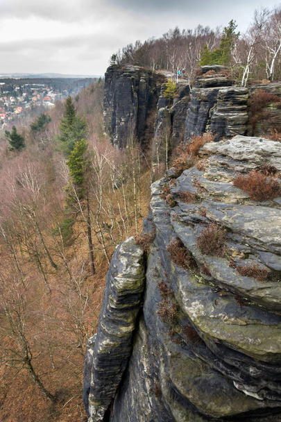 Tisza sziklák vagy Tisza falak a nyugati Bohemian Switzerland, része a Elba-homokkő sziklák, Cseh Köztársaság - Fotó, kép